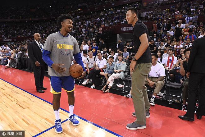 赛中以手势 赛中以手势